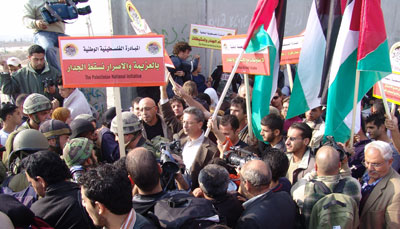 المبادرة الوطنية الفلسطينية :الاعتداء على دنيا الوطن اعتداء على حرية الكلمة
