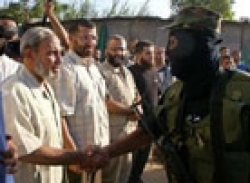 صقور فتح ترد على تصريحات الزهار في دنيا الوطن:لن نسكت على مثل هذا الهجوم ولدينا وسائل كثيرة للرد