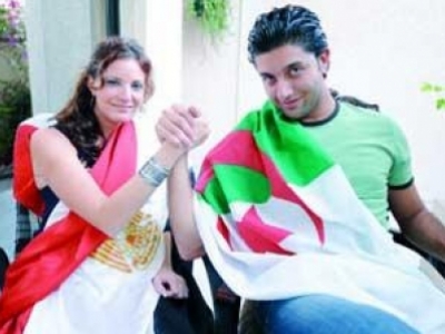 حملة لتشجيع الزواج بين مصر والجزائر: جزائرية لمصري ومصري لجزائرية