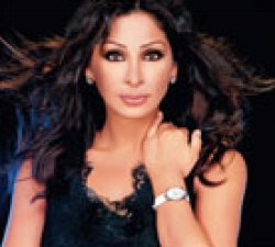 اليسا تنفي منعها من إقامة حفل في سوريا بسبب تصريحاتها المعادية لسوريا