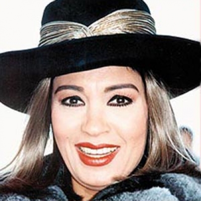 فنانون يشاركون في مسيرة بالشموع للتنديد بالعدوان الإسرائيلي على غزة