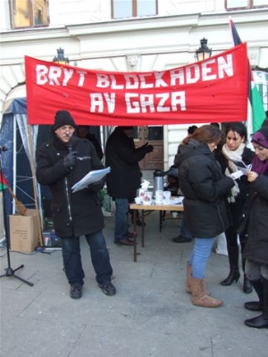 نشطاء أوبسالا يتَحدون البرد القارس ويجمعون التبرعات من أجل صمود غزة