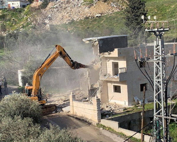 الاحتلال يهدم 16 منزلا في قرية السرّة بالنقب