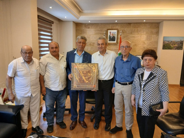 وفد نقابي فلسطيني-لبناني يزور رئيس بلدية صيدا للتأكيد على التعاون المشترك بظل التحديات الاقتصادية