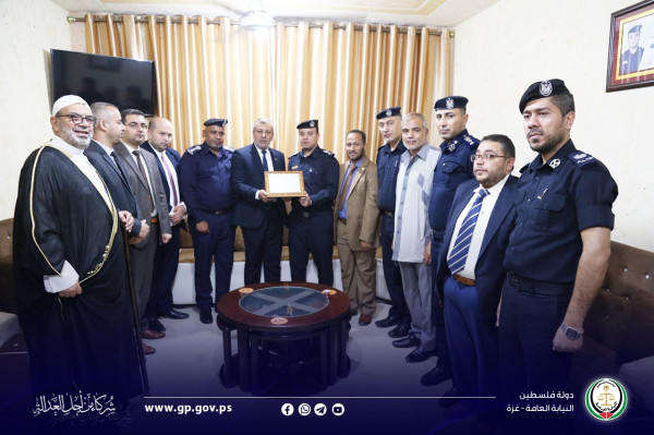 النائب العام يُكرّم قيادة شرطة محافظة رفح ومركزَي شرطة تل السلطان ورفح البلد