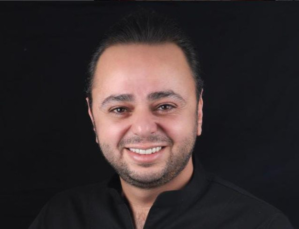 أحمد بندورة يكشف تفاصيل زراعة وتركيب الأسنان