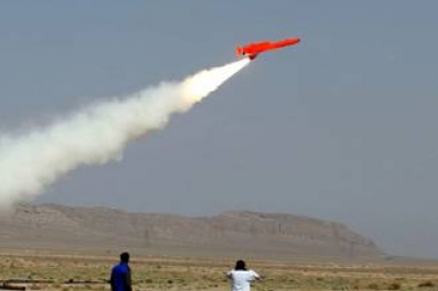 إيران تدشن أول طائرة قاذفة بدون طيار تحسباً لهجمات محتملة