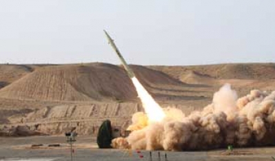 ايران تختبر بنجاح صاروخا جديدا ومستعدة لمساعدة الجيش اللبناني