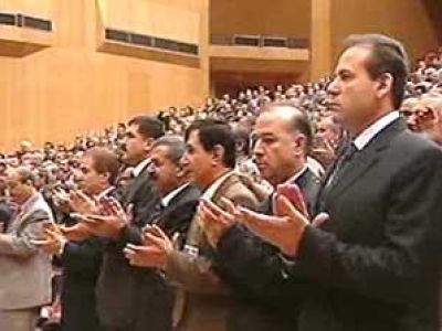 سوريا: حزب البعث الحاكم يقرر حل قيادات فروعه بالمدن