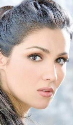 الروسية أنا نتريبكو تأسر جمهور أبو ظبي