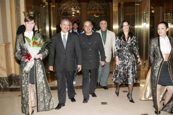 ملحم بركات يطرب جمهوره من عشاق الفن في قصر الإمارات