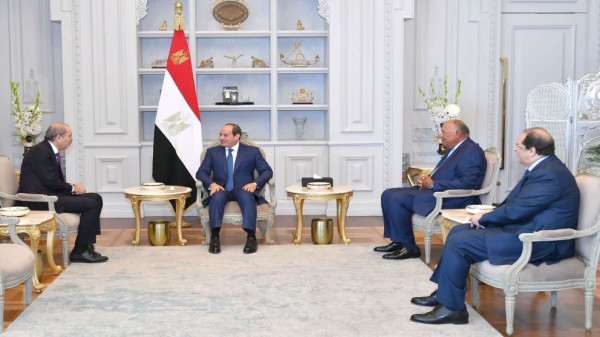 تفاصيل اجتماع الرئيس المصري مع وزير الخارجية الأردني
