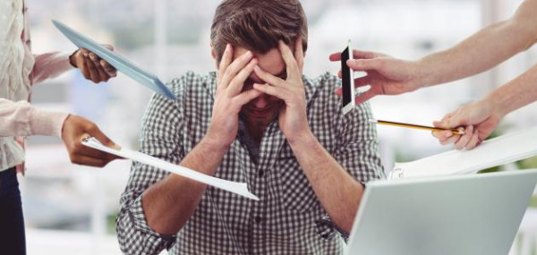 اكتئاب وأزمة قلبية وزيادة بالوزن.. هذا ما يفعله الإجهاد بك