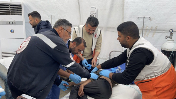 الهلال الأحمر الفلسطيني: مستشفى السرايا الميداني يقدّم خدماته على مدار الساعة رغم الأوضاع الصعبة