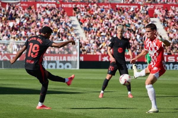 برشلونة يعزز صدارته للدوري الإسباني بعد فوزه الكبير على جيرونا