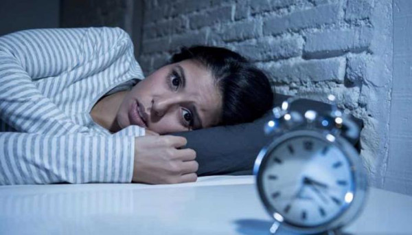 احذرها.. عادات يومية تدمّر نومك
