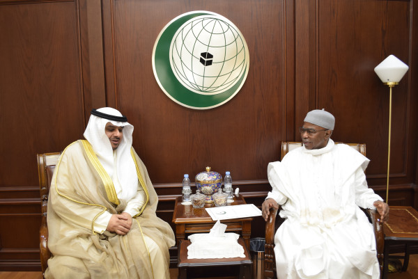 الأمين العام لمنظمة التعاون الإسلامي يستقبل المندوب الدائم لدولة الكويت