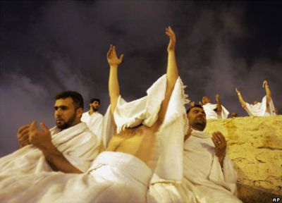 الحجاج البريطانيون ضحايا احتيال واسع النطاق