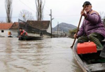 اجلاء الاف الاشخاص في البوسنة وصربيا ومونتينغرو بسبب فيضانات