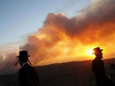 نتنياهو يشكر عباس على مساهمة الفلسطينيين في إخماد الحرائق