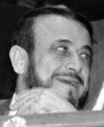 القضاء الإسباني يطلب مصادرة جواز سفر رفعت الاسد ومنعه من السفر بتهمة الاختلاس