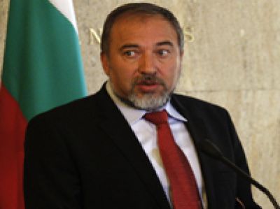 ليبرمان يدعو إلى استئناف المفاوضات المباشرة مع الفلسطينيين