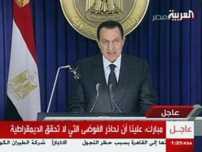 وزير اسرائيلي : مبارك قال لي إن القاهرة ليست بيروت ولا تونس وقد جهزت الجيش مسبقاً
