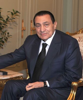 واشنطن بوست: الجيش المصري وضع خطة لتنحية مبارك منذ الأربعاء