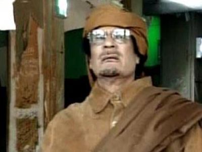 المخابرات الأمريكية تستعين بأطباء نفسيين للتعامل مع شخصية القذافي