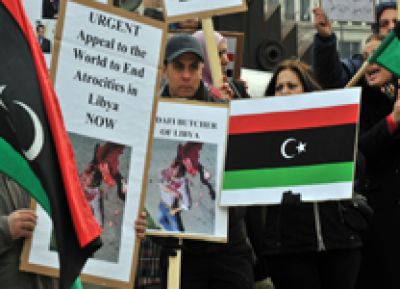 انباء عن احتمال تدخل حلف الأطلسي لضرب الطيران الليبي إذا شن هجمات ضد الشعب