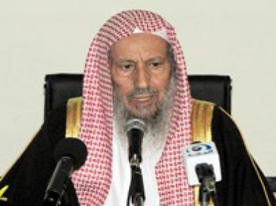عضو بهيئة كبار العلماء السعودية يقول ان القذافي ليس مسلماً