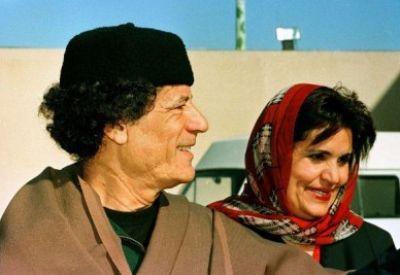 سيدة ليبيا الأولى تجلس خلف الكواليس على 20 طناً من الذهب
