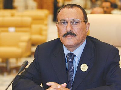 الرئيس اليمني يرفض خطة المعارضة بالتنحي نهاية العام ويؤكد بقاءه حتى 2013