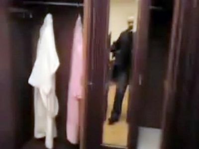 بالفيديو .. غرفة نوم وجاكوزى وملابس نسائية فى مكتب العادلى بأمن الدولة