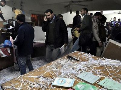 مصر تحلّ جهاز أمن الدولة وتشكل جهازاً بديلاً بمهام مختلفة