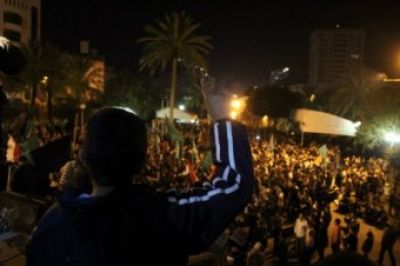انفضاض المعتصمين في غزة بعد اشتباكات بالايدي