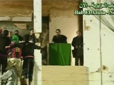 القذافي في خطاب جديد .. القوات الأجنبية سوف تهزم والعالم يؤيدنا