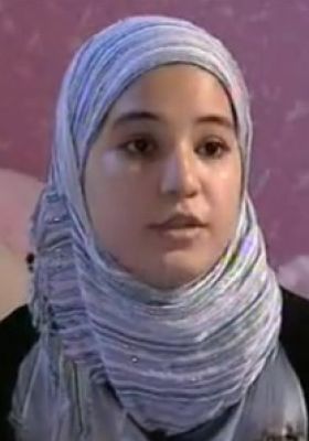 "الطفلة المعجزة"..فلسطينية تدخل "غينيس" كأصغر طالبة طب في العالم!!