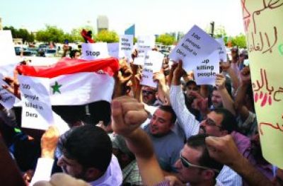 سورية: زيادة الرواتب ووعود باصلاحات ودرس الغاء الطوارئ