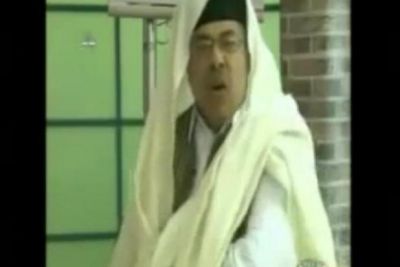 مفتي ليبيا يدعو للجهاد ونغمة جواله انت ايه لنانسي عجرم ..فيديو