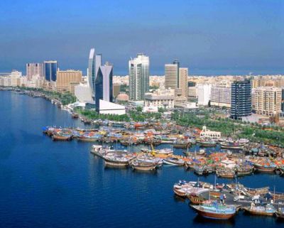 مواطنو الإمارات أقل من ثُمن عدد السكان مواطنو الإمارات أقل من ثُمن عدد السكان
