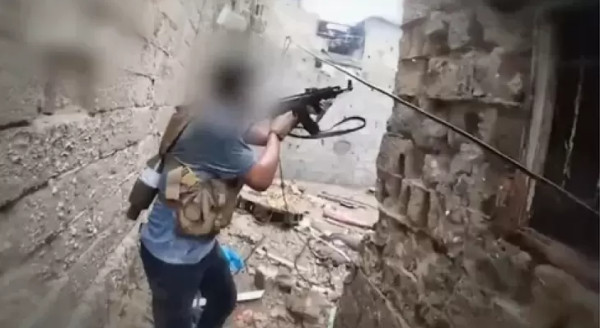 إذاعة جيش الاحتلال: هناك "جرأة متزايدة" من مسلحي حماس في المواجهات المباشرة بغزة