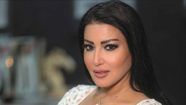 شاهد.. الأمم المتحدة للفنون تمنح سمية الخشاب الدكتوراه الفخرية