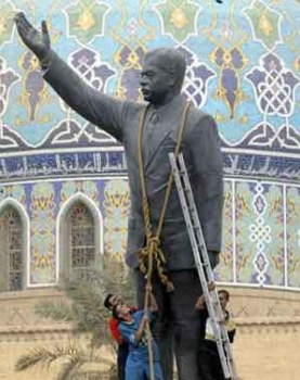 صدام وعدي وقصي في فلسطين ورغد تلحق بهم وتمثال لصدام في الخليل