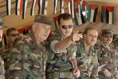 الرئيس الأسد يشرف على مشروع تكتيكي للجيش السوري