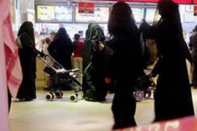 مطربات الأفراح يناشدن وقف فوضى الغناء في الأعراس السعودية
