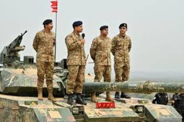 اخبار العالم – باكستان تدخل الساحة العسكرية في الشرق الأوسط وتطلق عملية “حامي البحار” لحماية الملاحة