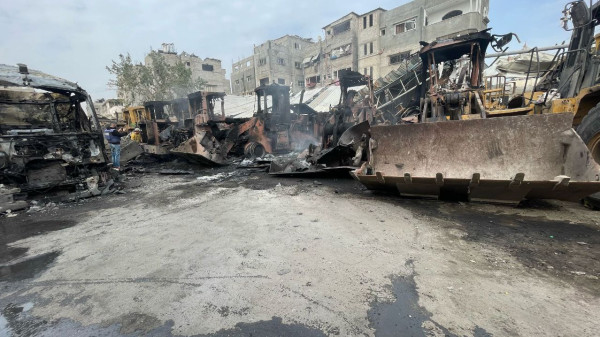 الاحتلال يصعّد عدوانه على غزة: شهداء وجرحى جرّاء قصف منازل وتدمير معدات ثقيلة للبلديات