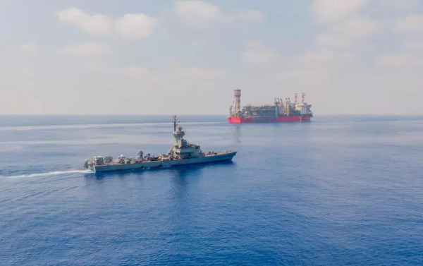 سفن حربية تبدأ مهمات حماية منصات الغاز الإسرائيلية بالبحر المتوسط