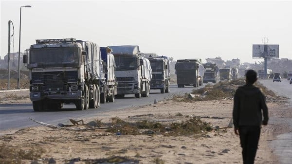 فلسطين – الاحتلال الإسرائيلي يخفض الإمدادات الغذائية لغزة إلى 10 بالمئة فقط